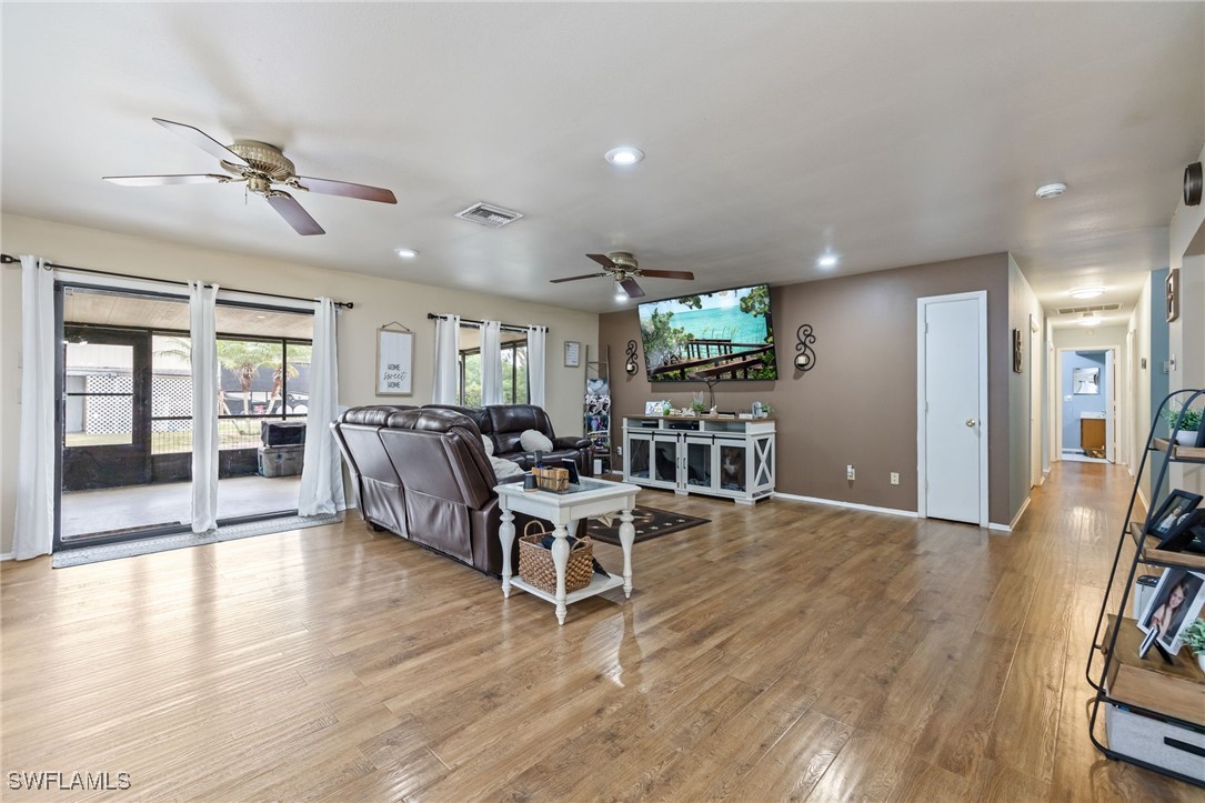 3 Bed SingleFamilyResidence for Sale in Fort Denaud, photo 7