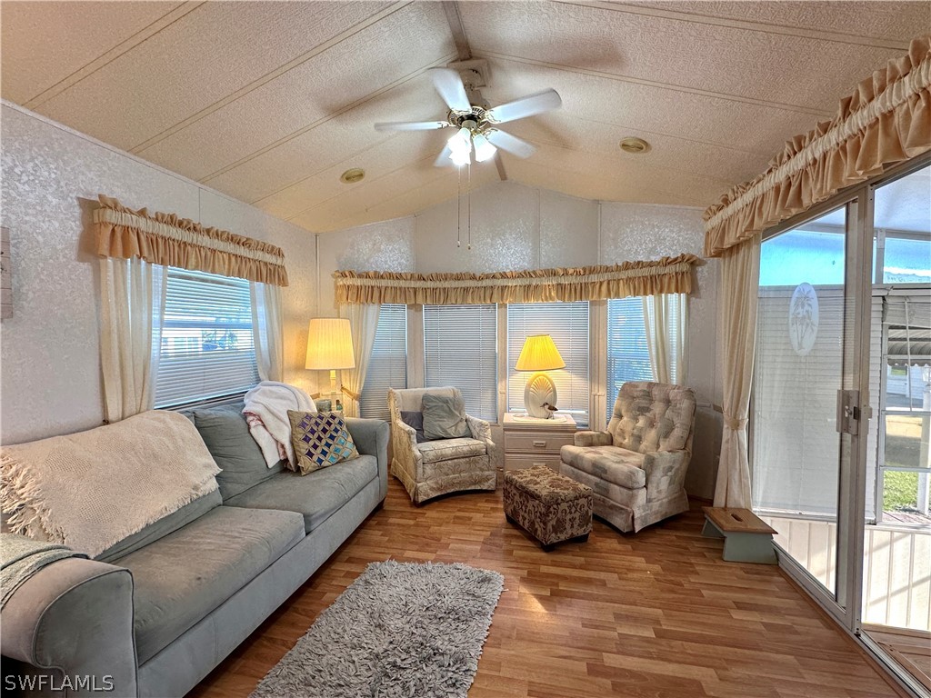 1 Bed ManufacturedHome for Sale in Estero, photo 7