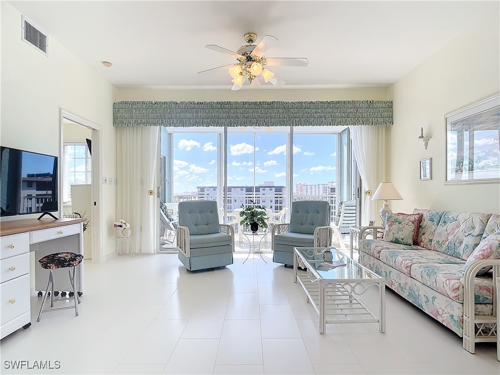 2 Bed Condominium for Sale in Fort Myers Beach, photo 7