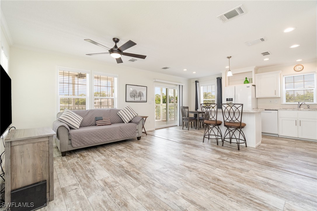 2 Bed ManufacturedHome for Sale in Fort Myers, photo 7