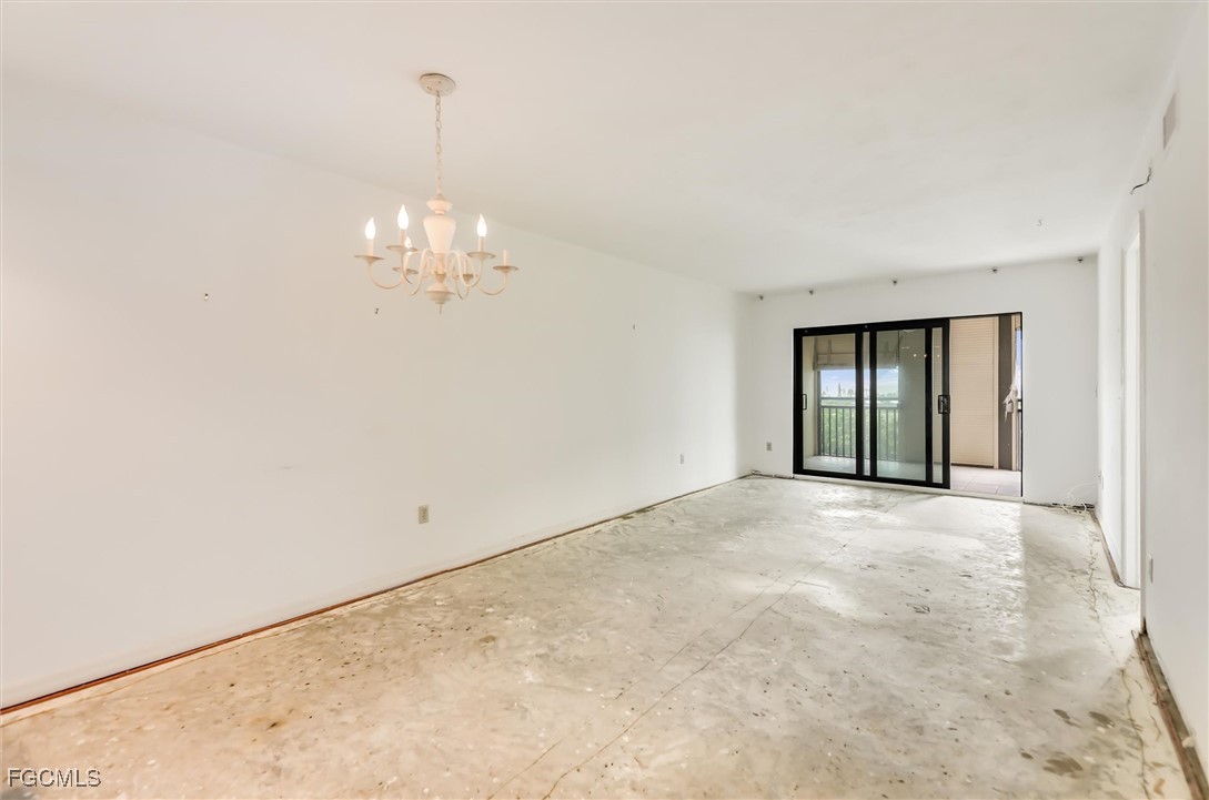 2 Bed Waterfront Home for Sale in Harbour Pointe Condo, photo 7