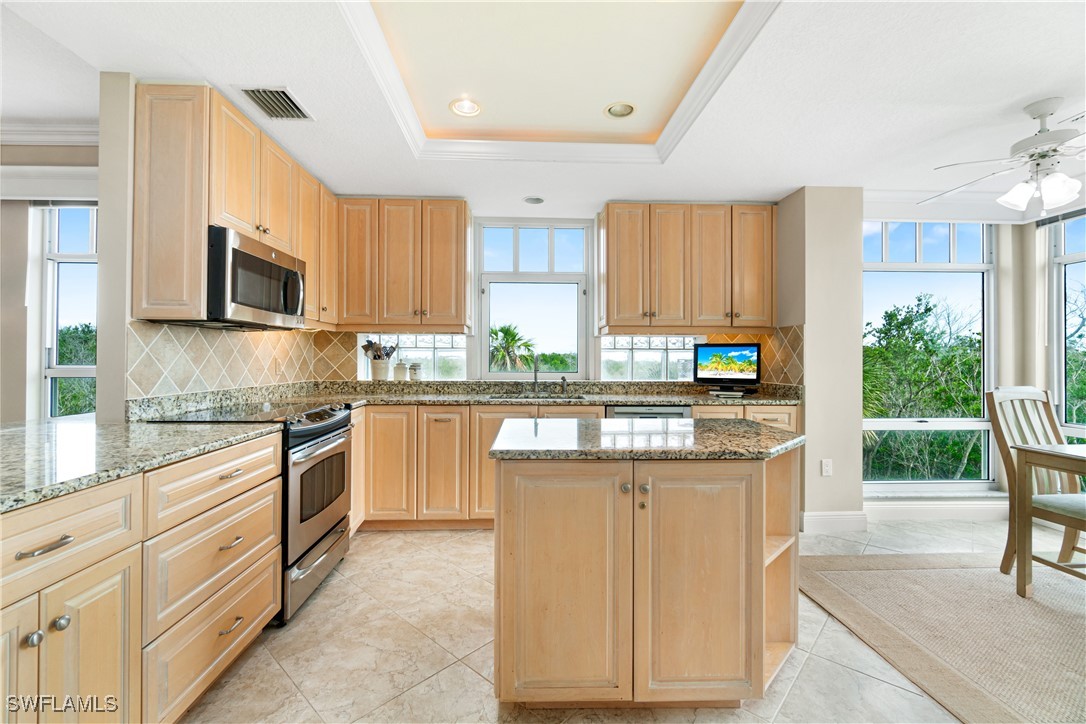 3 Bed Waterfront Home for Sale in Barefoot Beach Club, photo 7