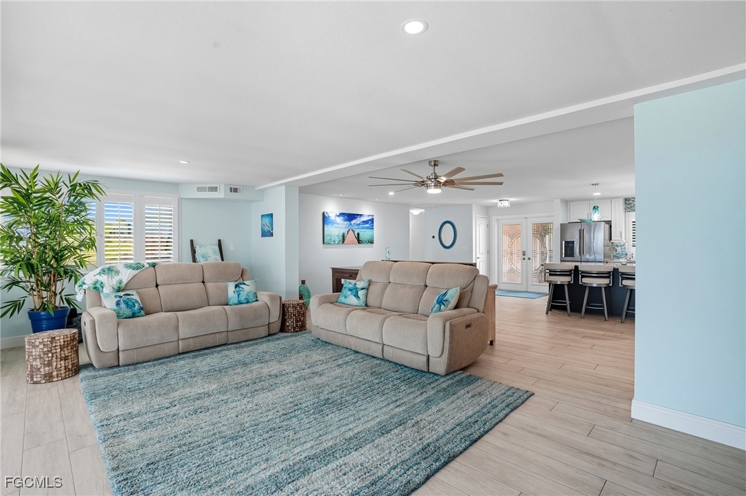 3 Bed Pool Home for Sale in Cape Coral, photo 7