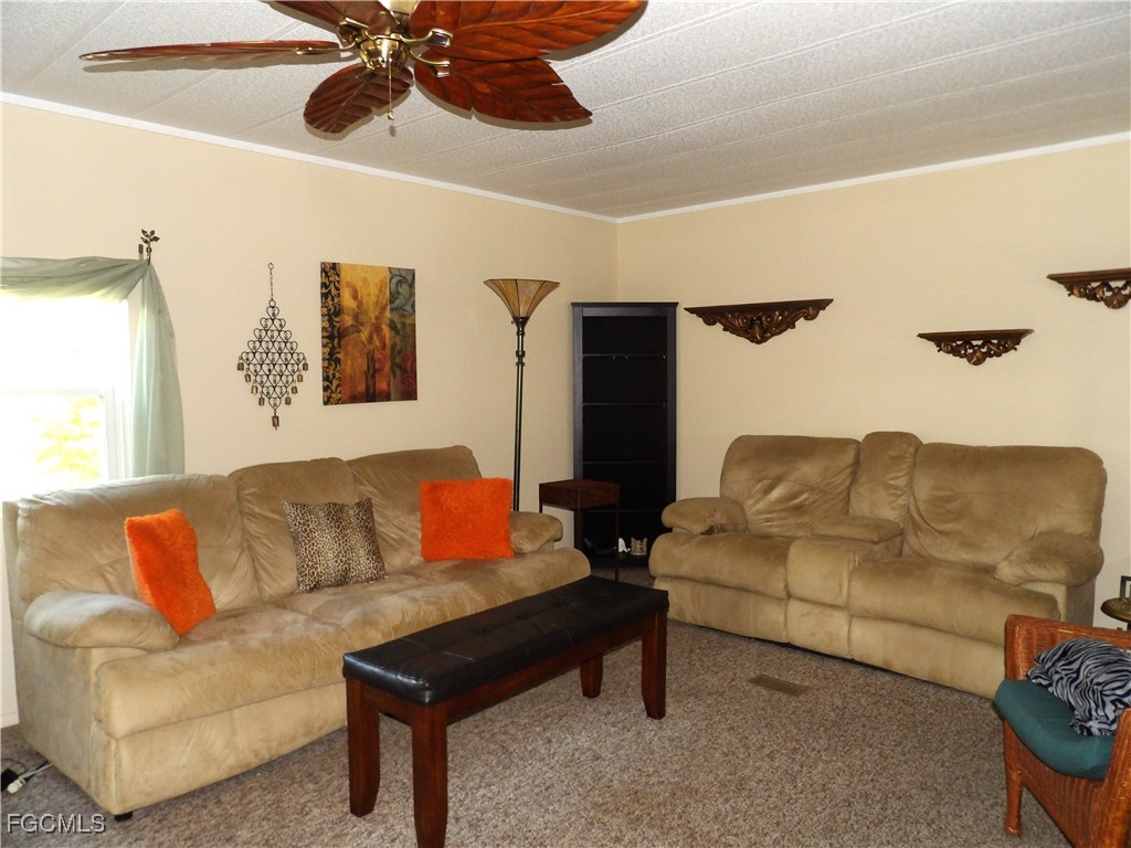 2 Bed ManufacturedHome for Sale in North Fort Myers, photo 7
