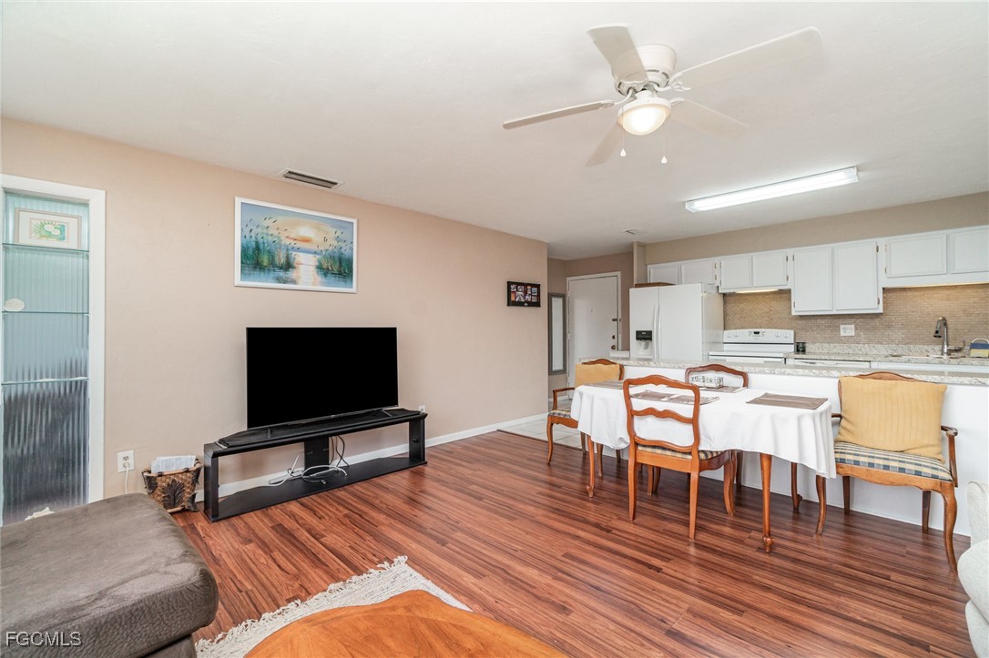2 Bed Waterfront Home for Sale in Cape Coral, photo 7