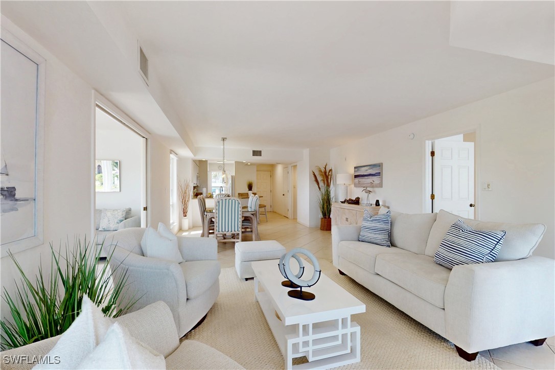 2 Bed Waterfront Home for Sale in Marco Island, photo 7