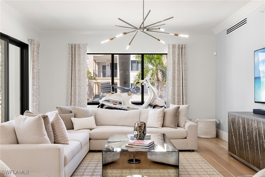 3 Bed Condominium for Sale in Naples, photo 7