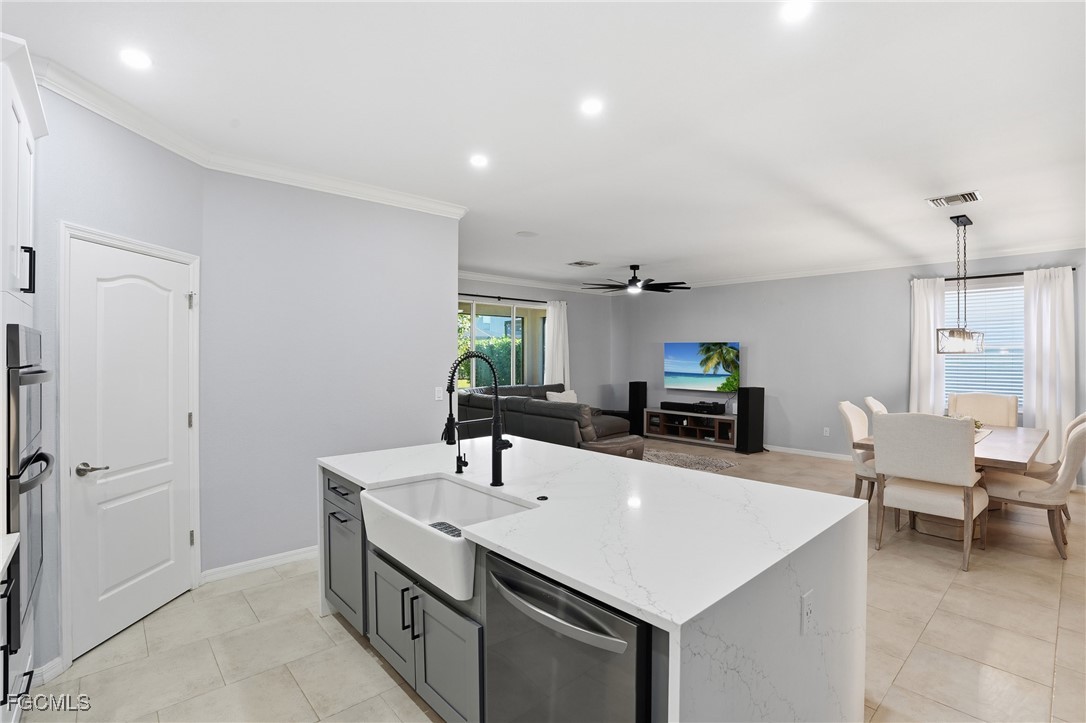4 Bed SingleFamilyResidence for Sale in Naples, photo 7