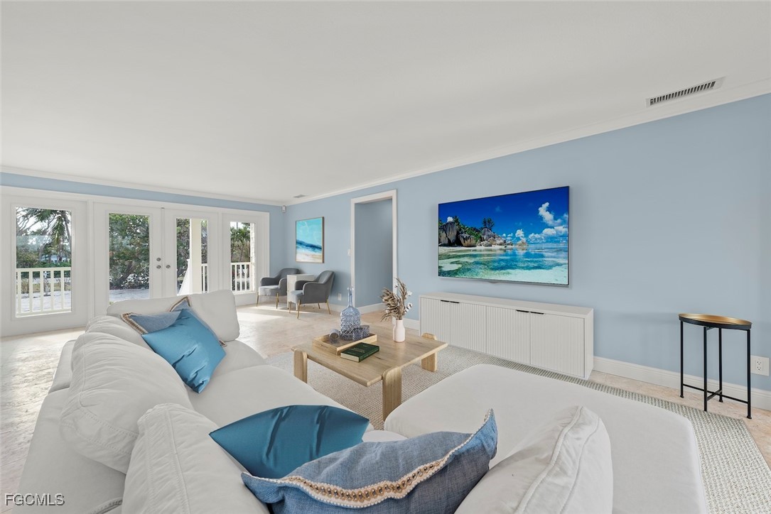 3 Bed Pool Home for Sale in Metes And Bounds, photo 7