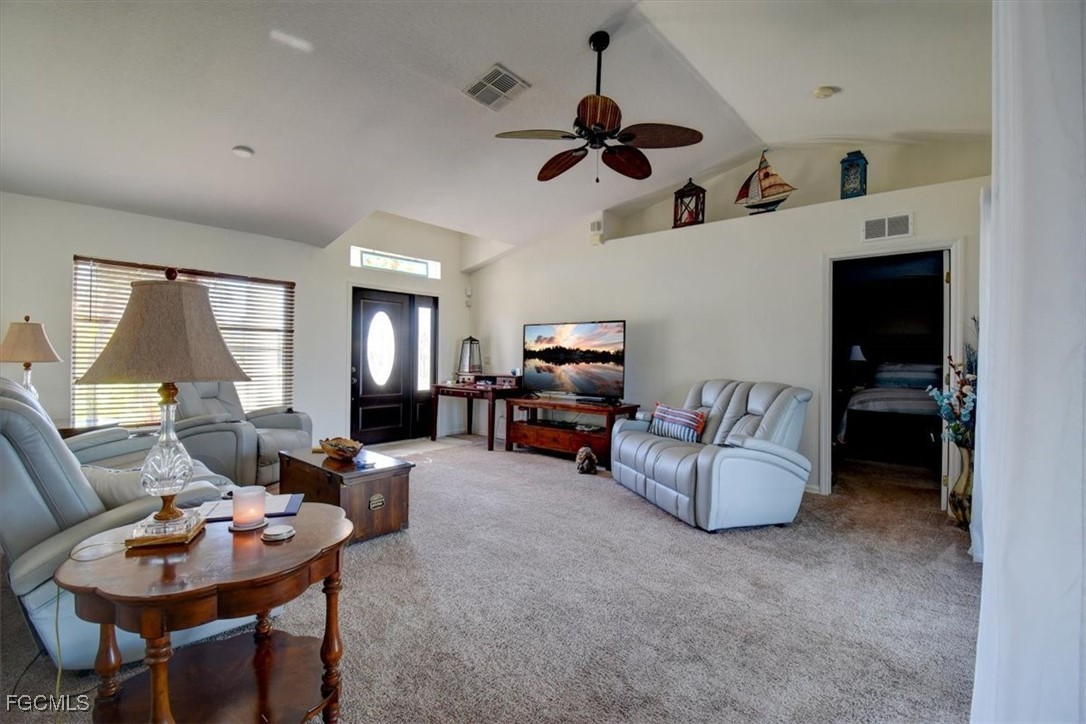 3 Bed SingleFamilyResidence for Sale in Cape Coral, photo 7