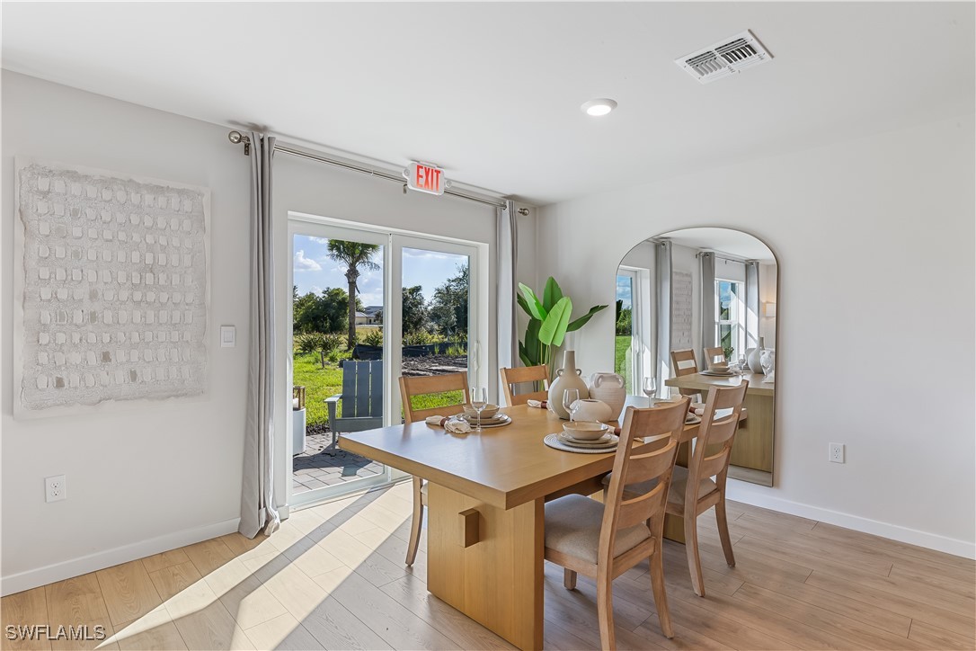 4 Bed SingleFamilyResidence for Sale in Cape Coral, photo 7