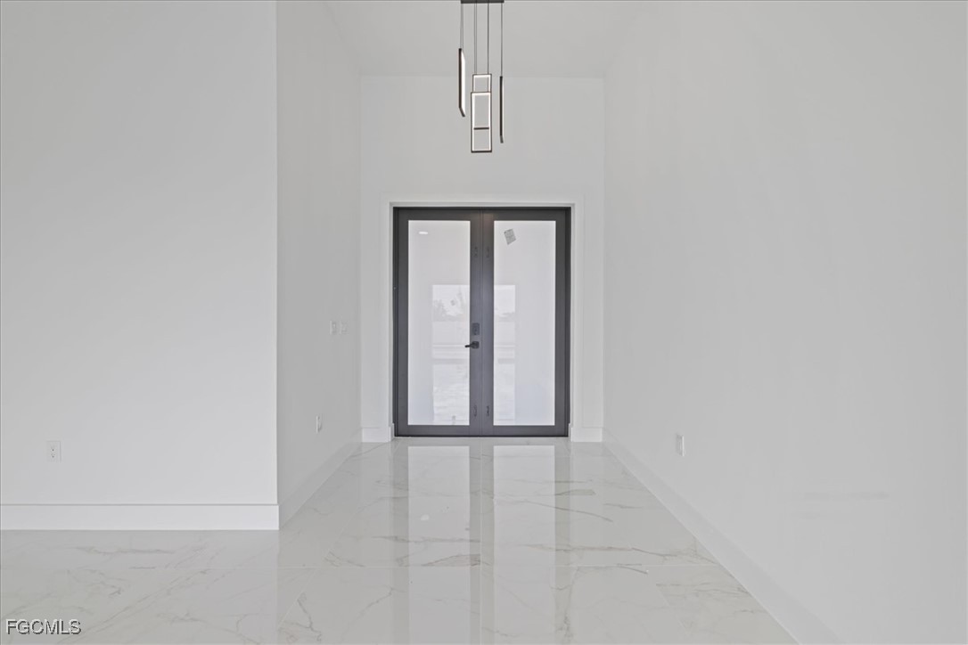 3 Bed SingleFamilyResidence for Sale in Port Charlotte, photo 7