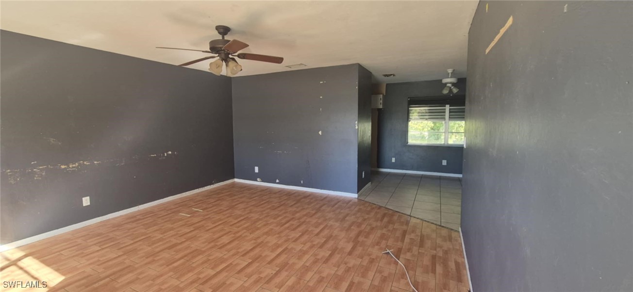 3 Bed SingleFamilyResidence for Sale in Fort Myers, photo 7