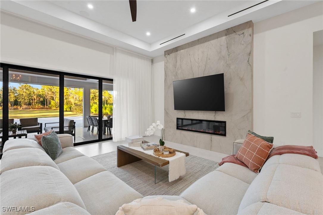 4 Bed SingleFamilyResidence for Sale in Naples, photo 7
