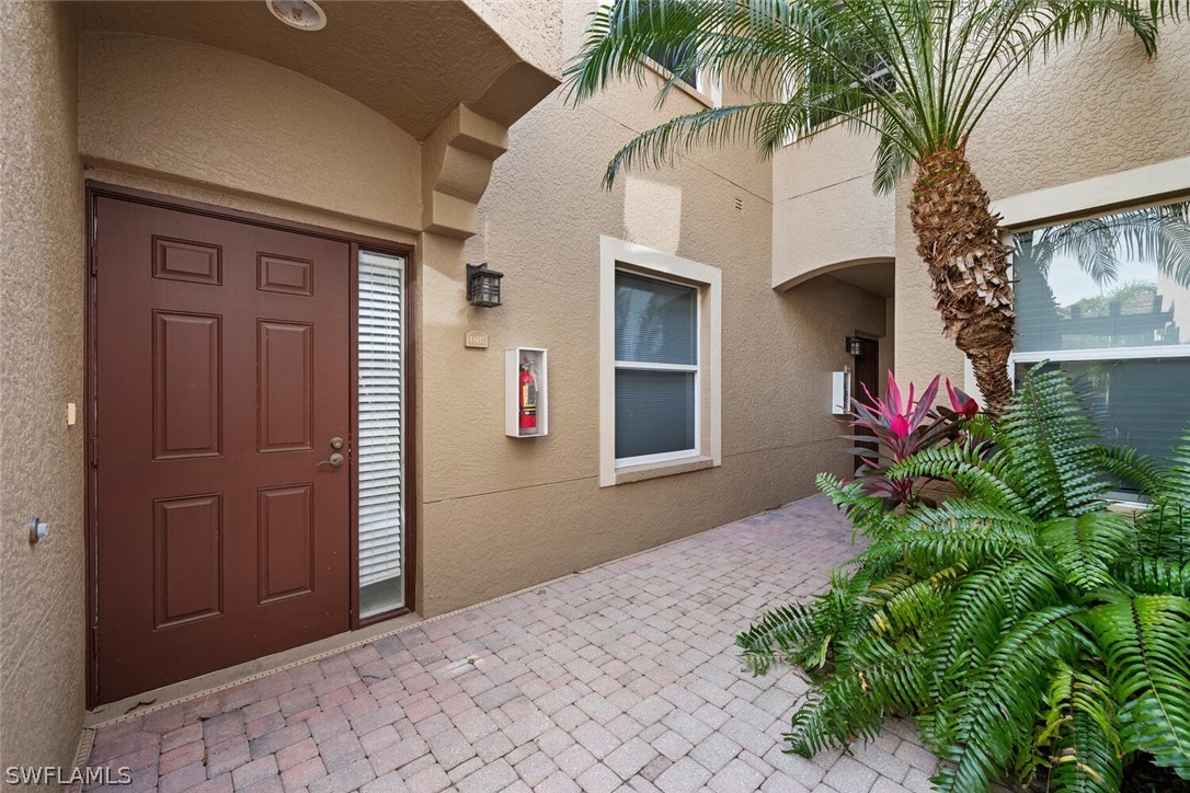 3 Bed Waterfront Home for Sale in Sabal Palm, photo 7
