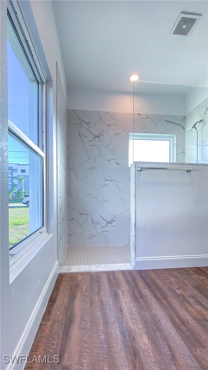 3 Bed SingleFamilyResidence for Sale in Cape Coral, photo 7