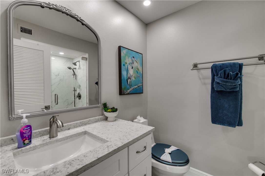 1 Bed Waterfront Home for Sale in Marco Island, photo 7