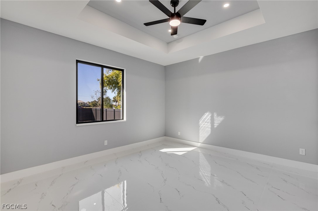 3 Bed Pool Home for Sale in Cape Coral, photo 7