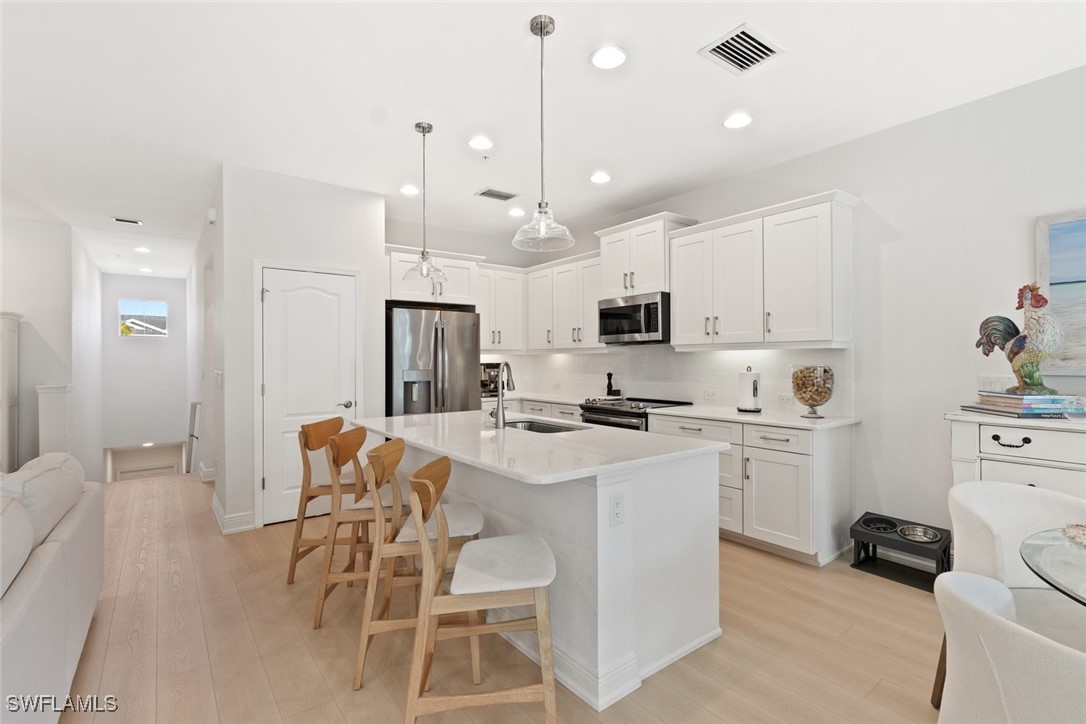 3 Bed Condominium for Sale in Avalon, photo 7