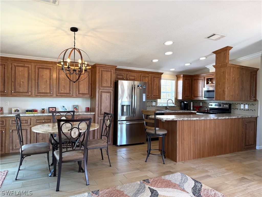 2 Bed ManufacturedHome for Sale in Estero, photo 7