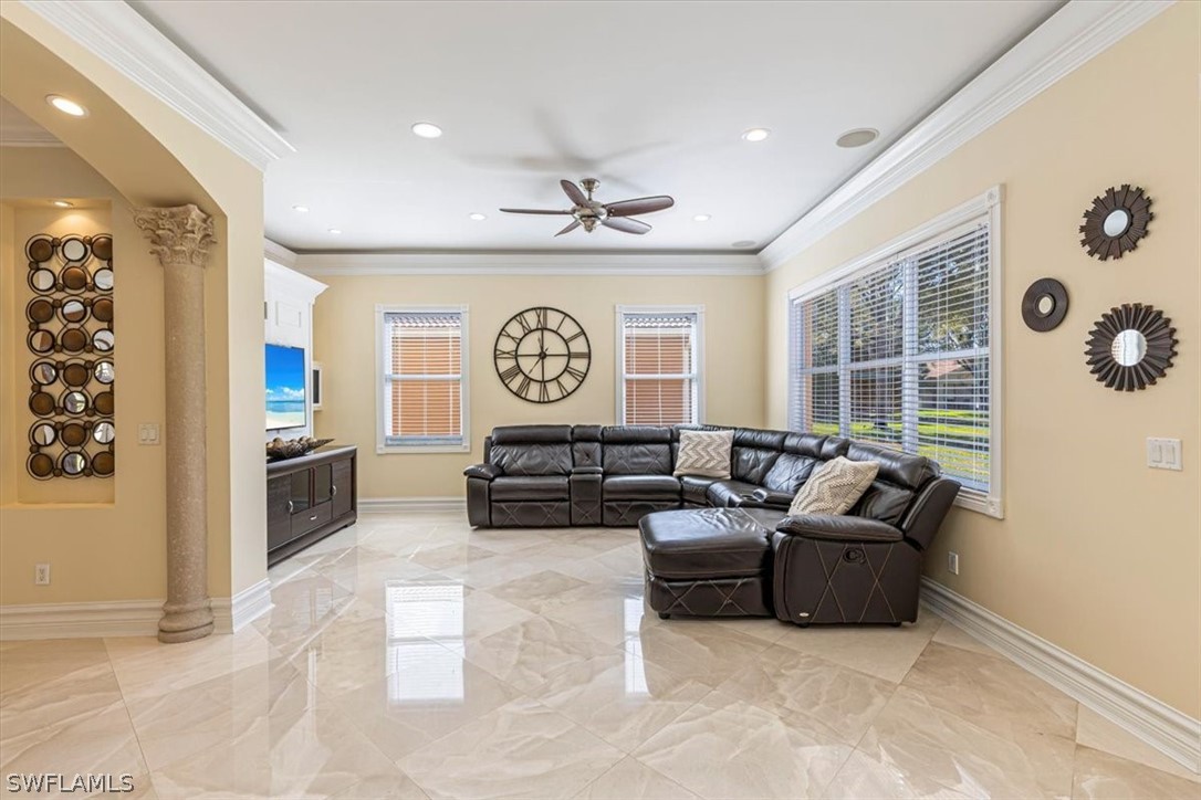 5 Bed SingleFamilyResidence for Sale in Naples, photo 7