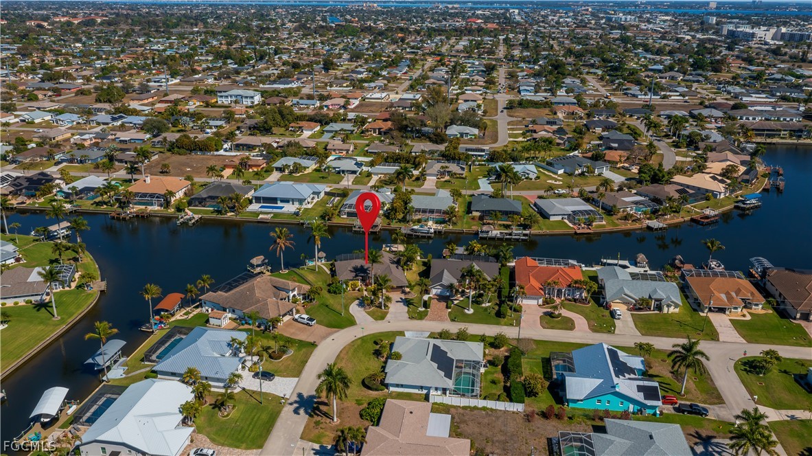 3 Bed Pool Home for Sale in Cape Coral, photo 7