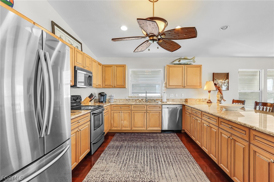 3 Bed Waterfront Home for Sale in Sandy Shoals, photo 7