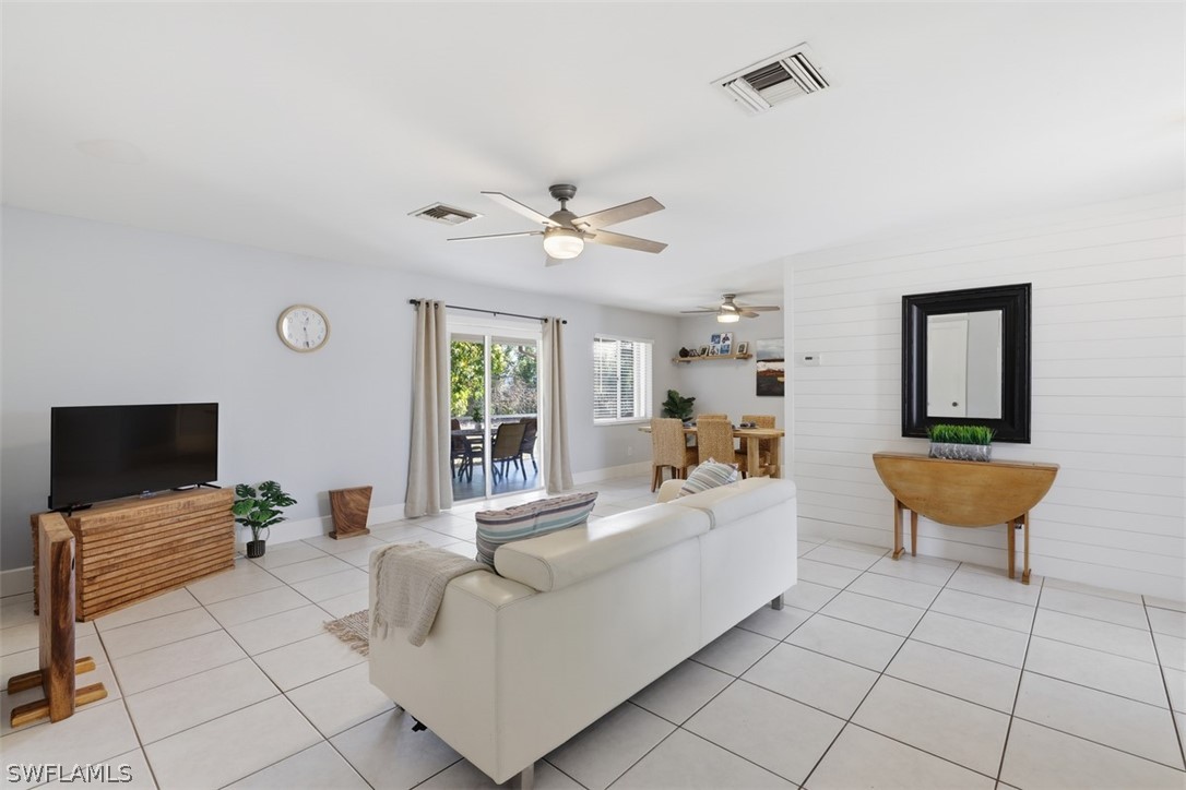 2 Bed SingleFamilyResidence for Sale in Spanish Gardens, photo 7