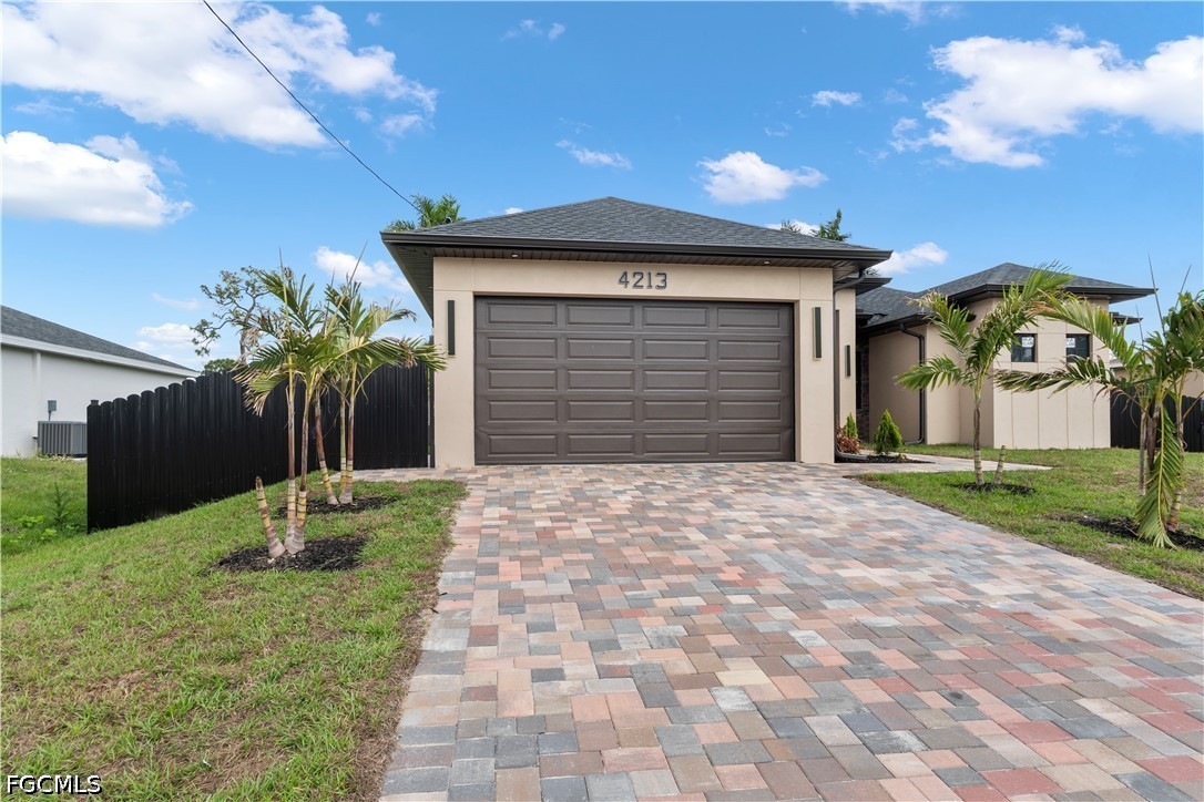 3 Bed Pool Home for Sale in Cape Coral, photo 7