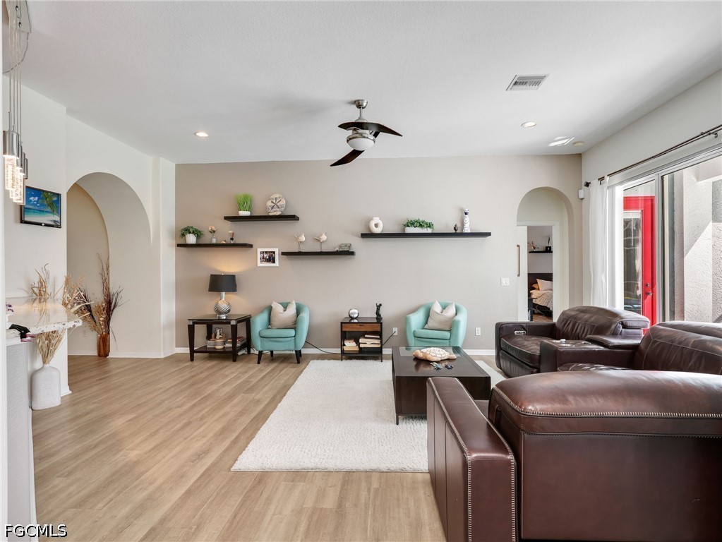 3 Bed Pool Home for Sale in Cape Coral, photo 7