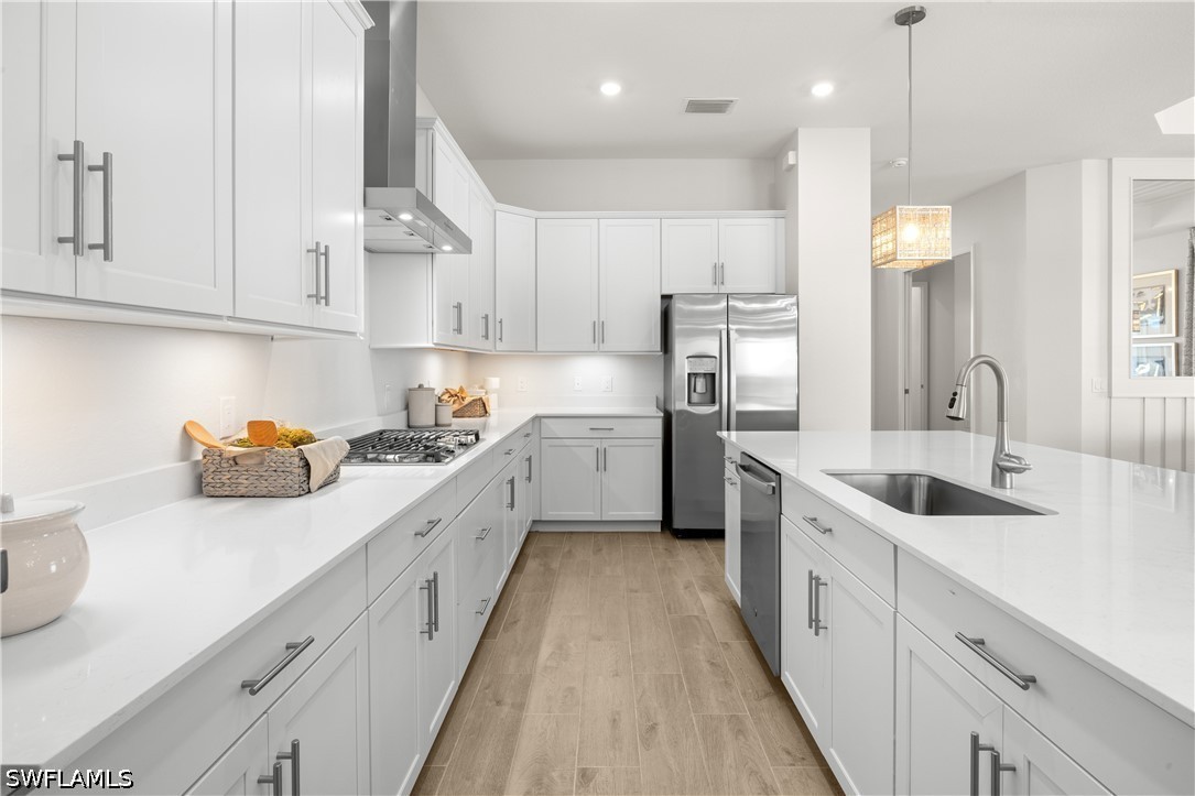 3 Bed Pool Home for Sale in Sandy Key, photo 7