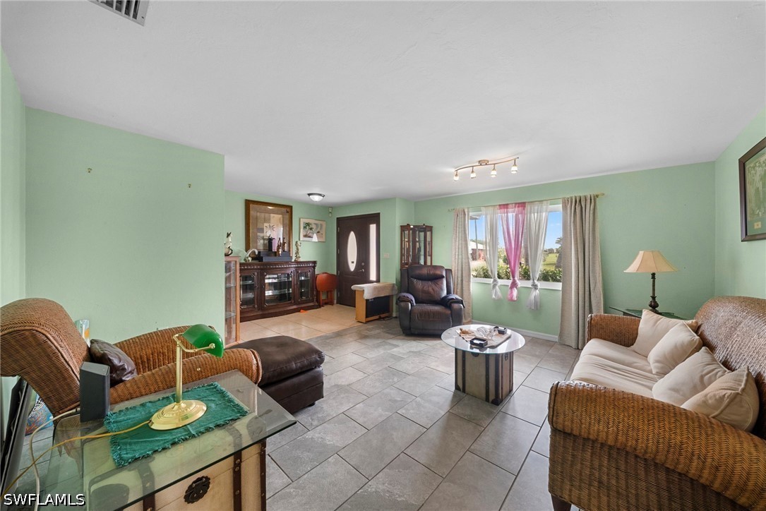 3 Bed Pool Home for Sale in San Carlos Park, photo 7