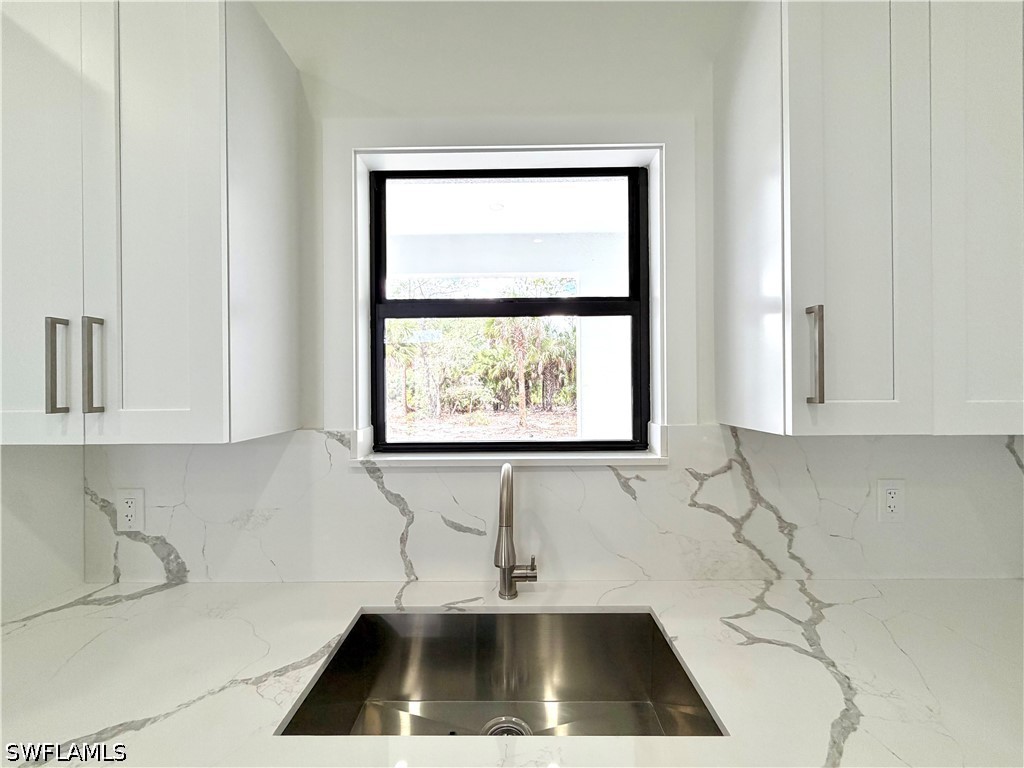 4 Bed SingleFamilyResidence for Sale in Naples, photo 7