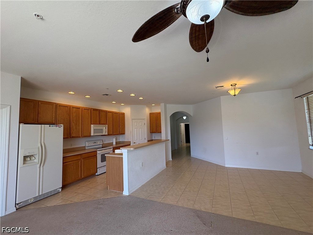 2 Bed Waterfront Home for Sale in Fort Myers, photo 7