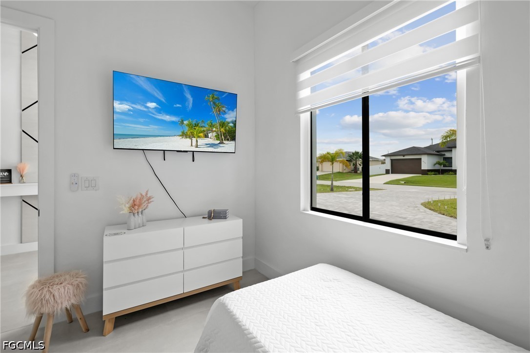 4 Bed Pool Home for Sale in Cape Coral, photo 7