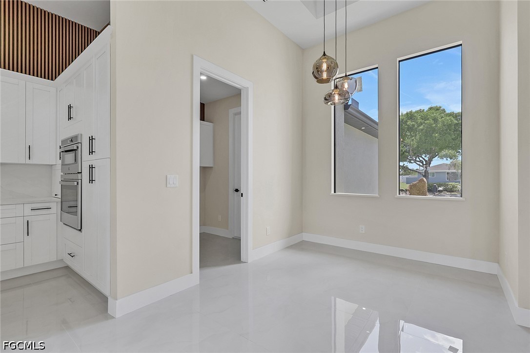 3 Bed Pool Home for Sale in Cape Coral, photo 7