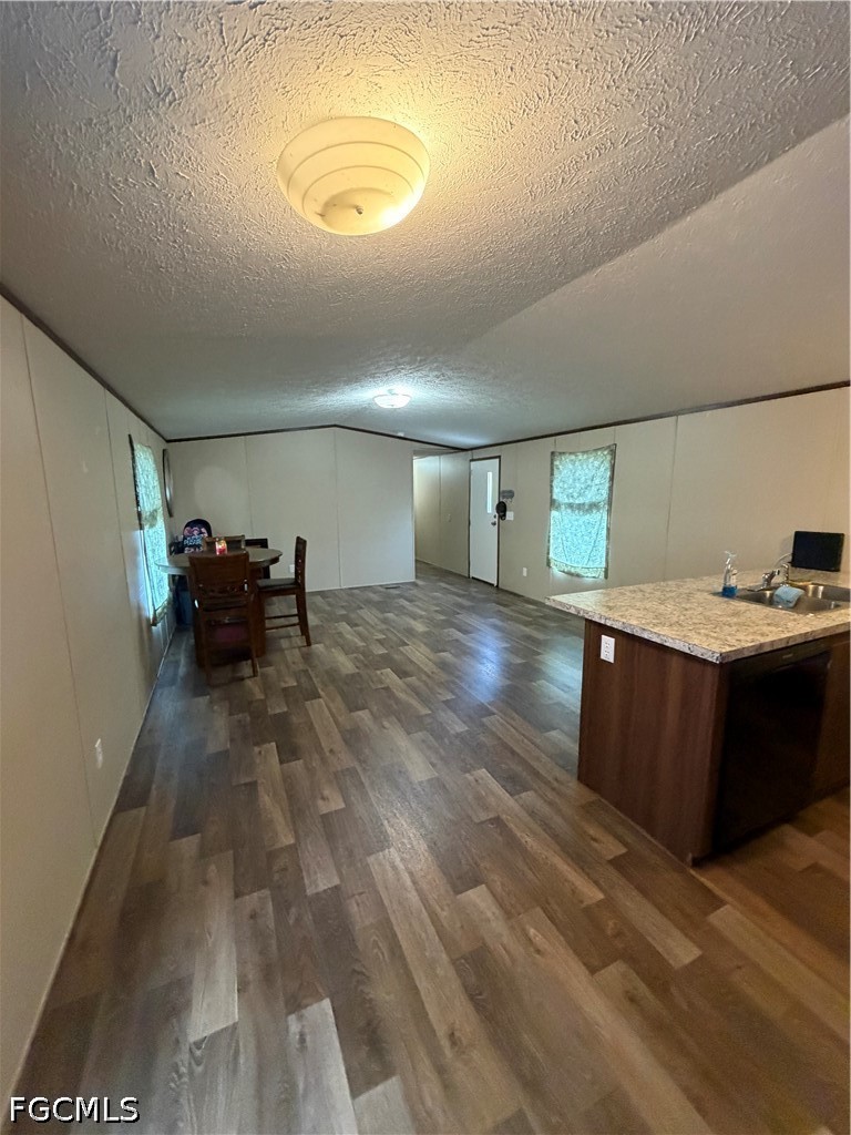 3 Bed ManufacturedHome for Sale in Sherwood, photo 7