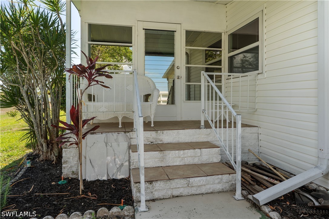 2 Bed ManufacturedHome for Sale in Naples, photo 7