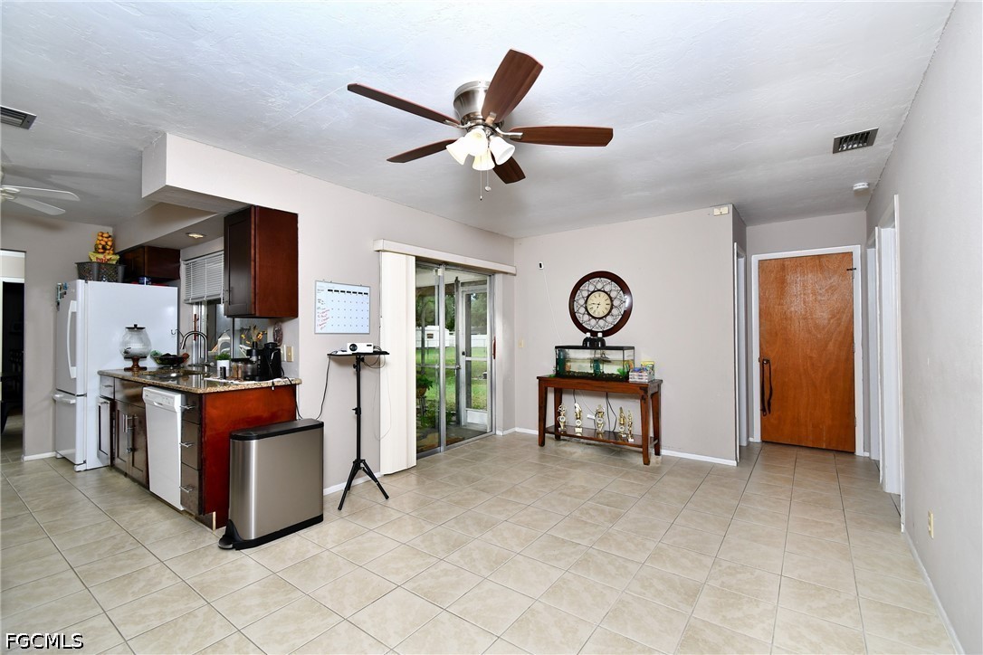 4 Bed SingleFamilyResidence for Sale in Lehigh Acres, photo 7