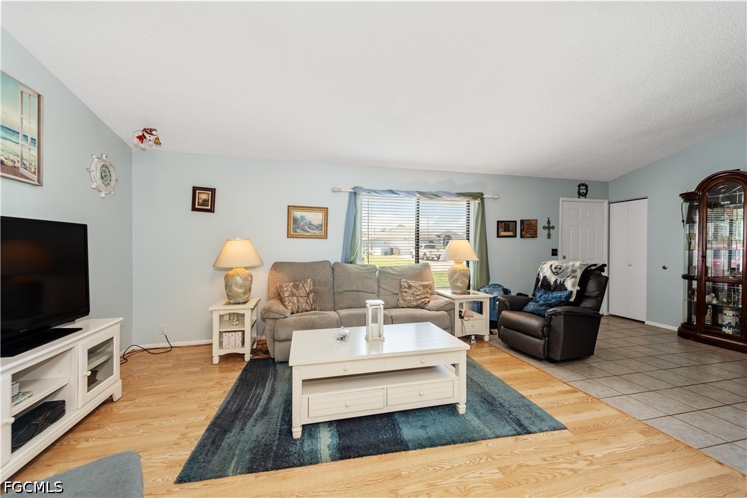 2 Bed Pool Home for Sale in Cape Coral, photo 7
