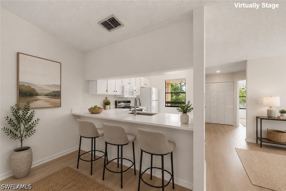 2 Bed Condominium for Sale in Fort Myers, photo 7