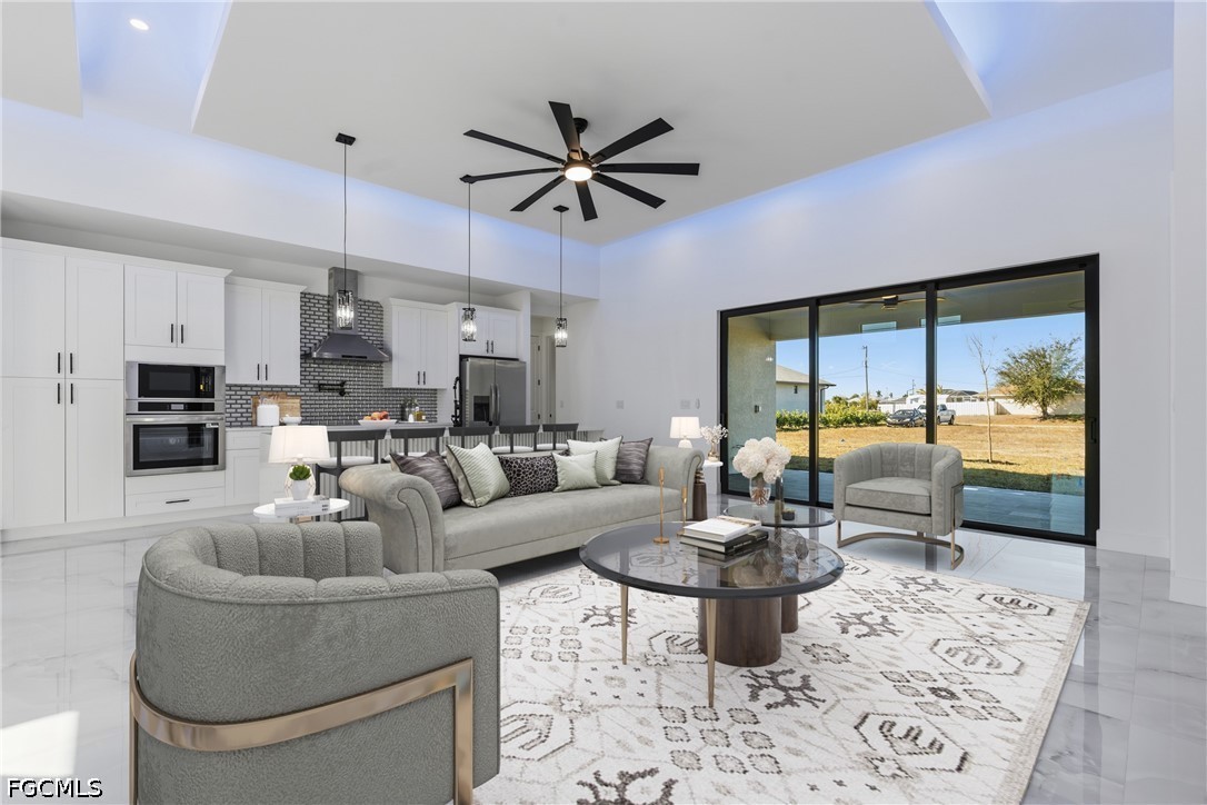 3 Bed SingleFamilyResidence for Sale in Cape Coral, photo 7