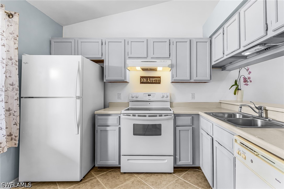 2 Bed Condominium for Sale in Augusta Woods, photo 7