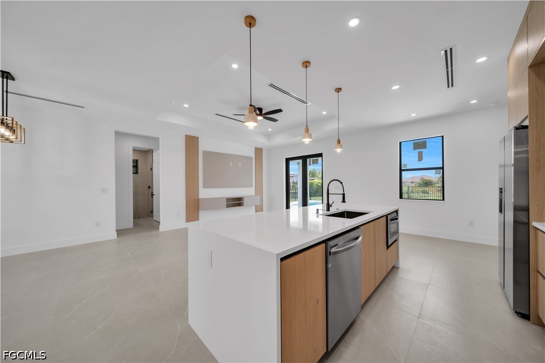 3 Bed Pool Home for Sale in Cape Coral, photo 7