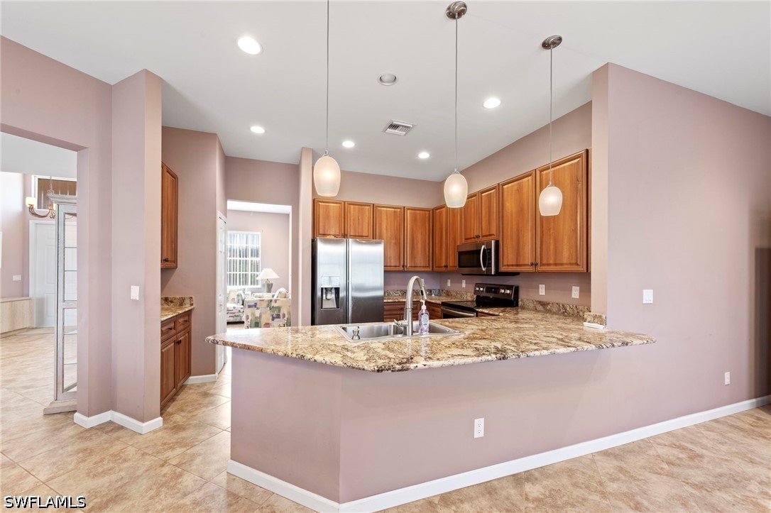 3 Bed Pool Home for Sale in Naples, photo 7