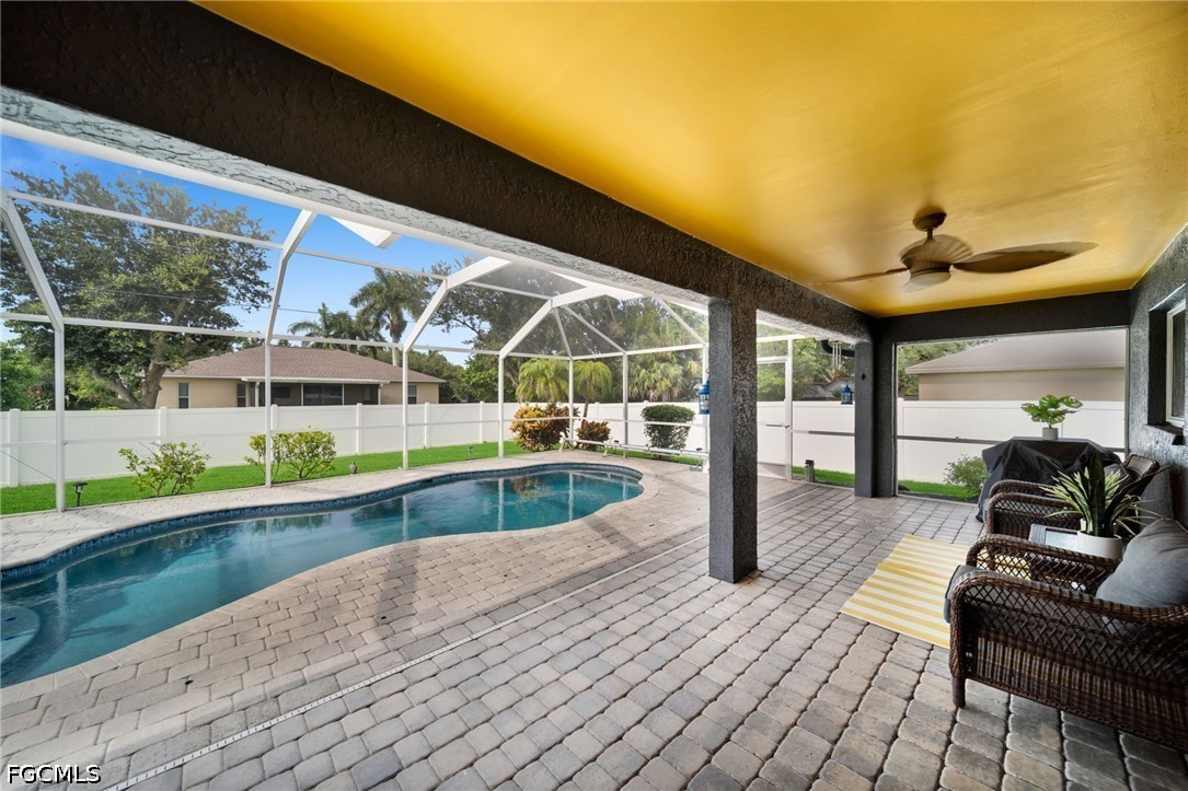 3 Bed Pool Home for Sale in Cape Coral, photo 7