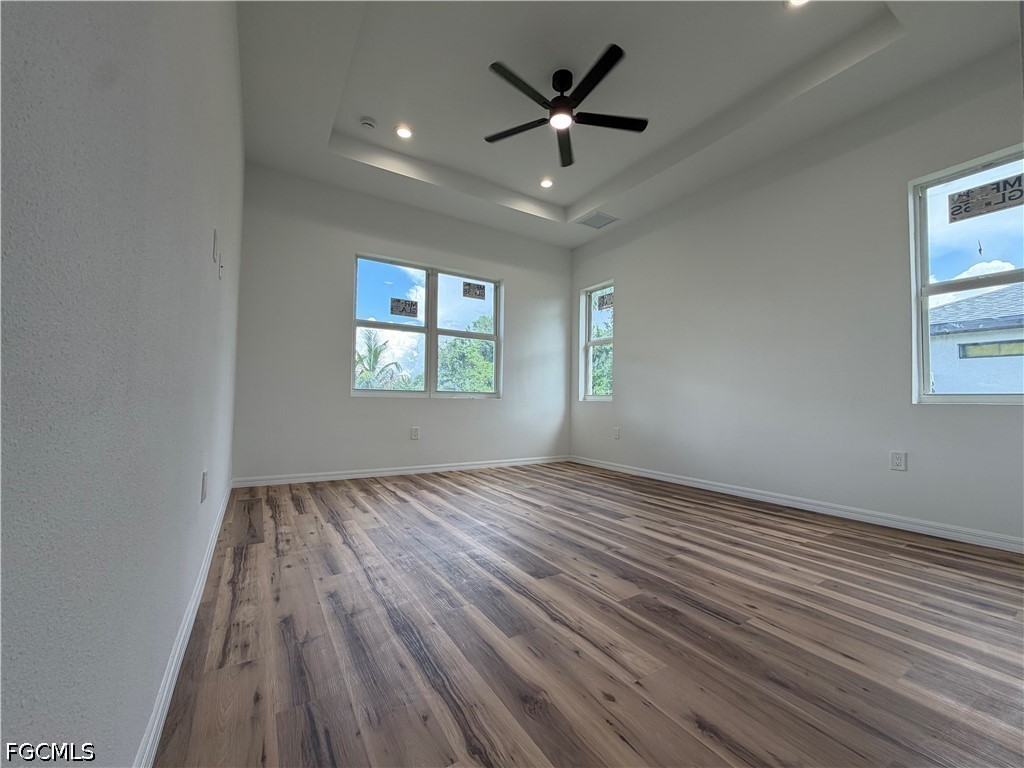 3 Bed SingleFamilyResidence for Sale in Lehigh Acres, photo 7