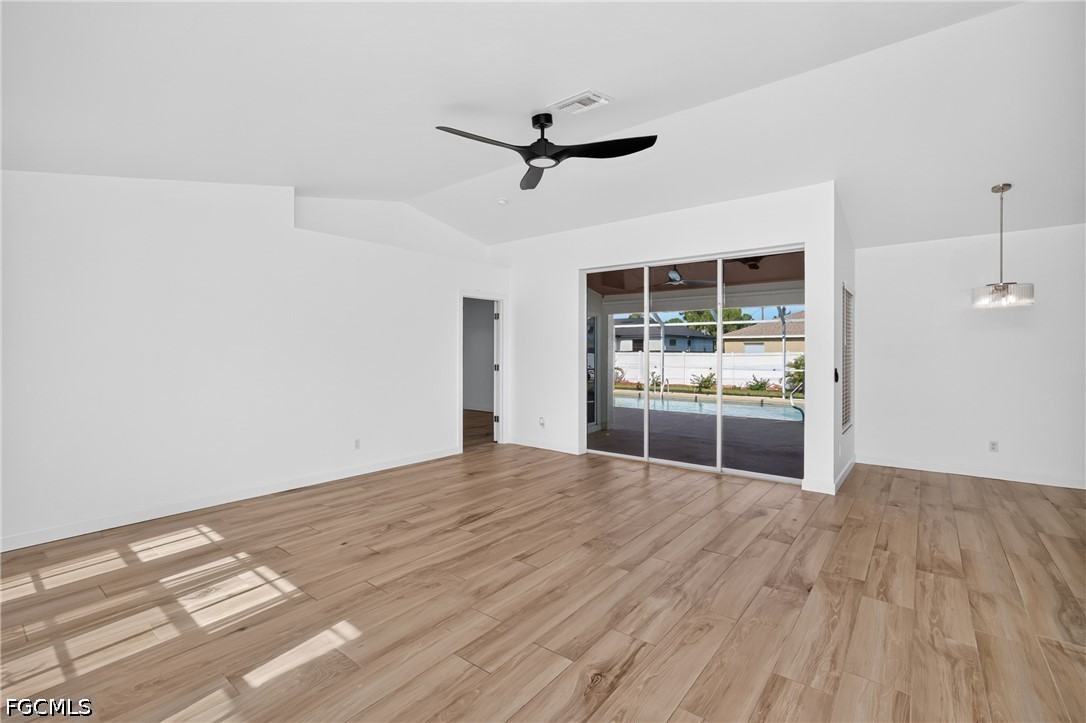 3 Bed Pool Home for Sale in Cape Coral, photo 7