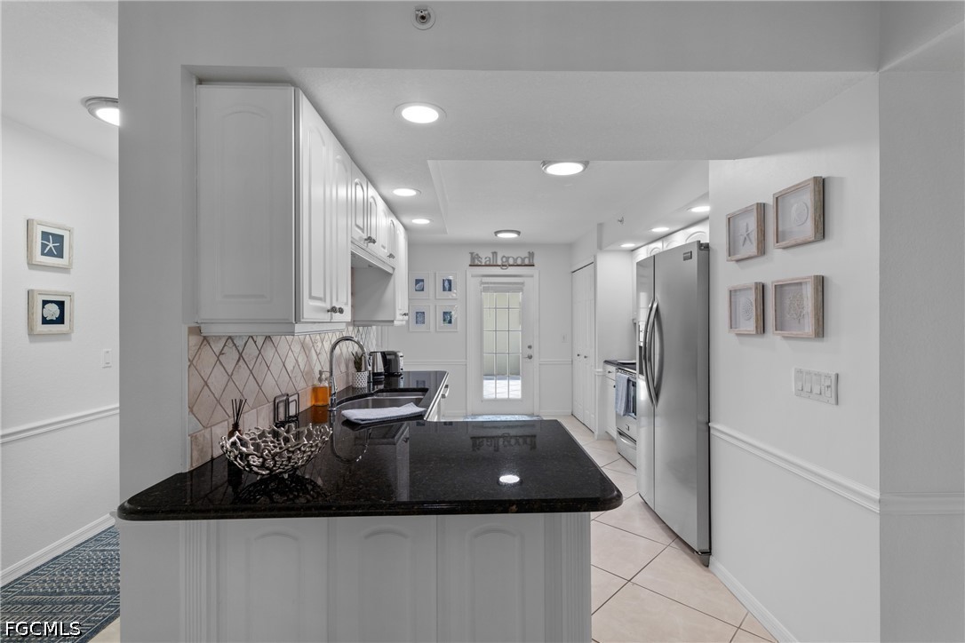 2 Bed Condominium for Sale in Naples, photo 7