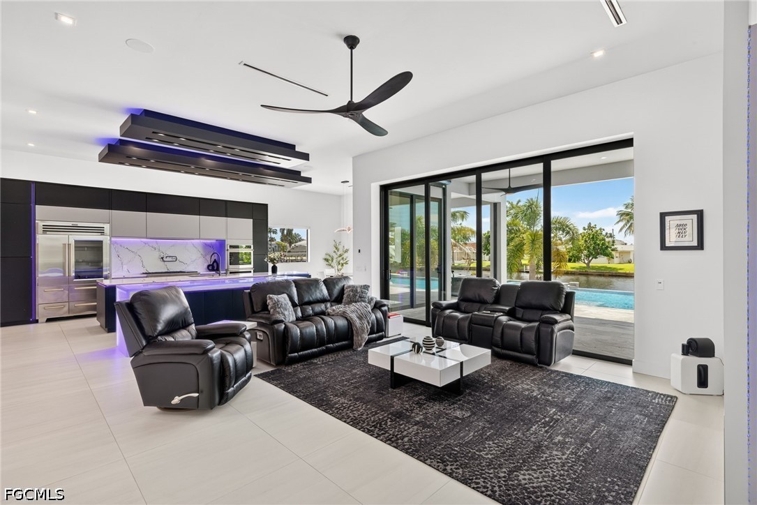 5 Bed Pool Home for Sale in Cape Coral, photo 7